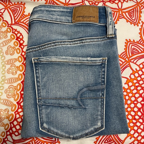 American Eagle high waisted jeans 4S - Picture 3 of 3